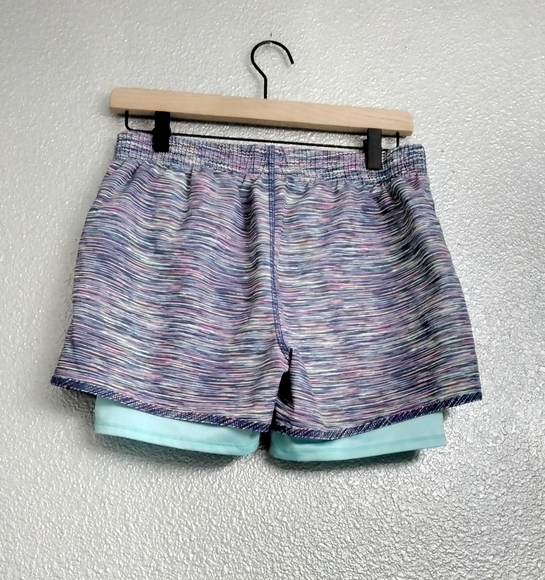 Ideology Women's Athletic Shorts   Size XL - Picture 2 of 3